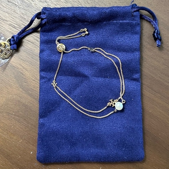 Tory Burch Logo Pearl Slider Bracelet - Picture 3 of 16